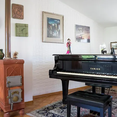 Bed and Breakfast Piano *